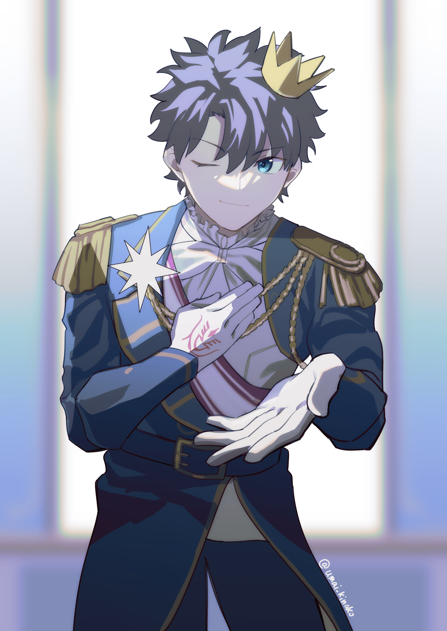 1boy black_hair blue_eyes bow closed_mouth command_spell commentary_request crown fate/grand_order fate_(series) formal_clothes fujimaru_ritsuka_(male) fujimaru_ritsuka_(male)_(halloween_royalty) gloves halloween_royalty highres long_sleeves looking_at_viewer male_focus mini_crown official_alternate_costume one_eye_closed short_hair smile solo umai_kinako white_bow