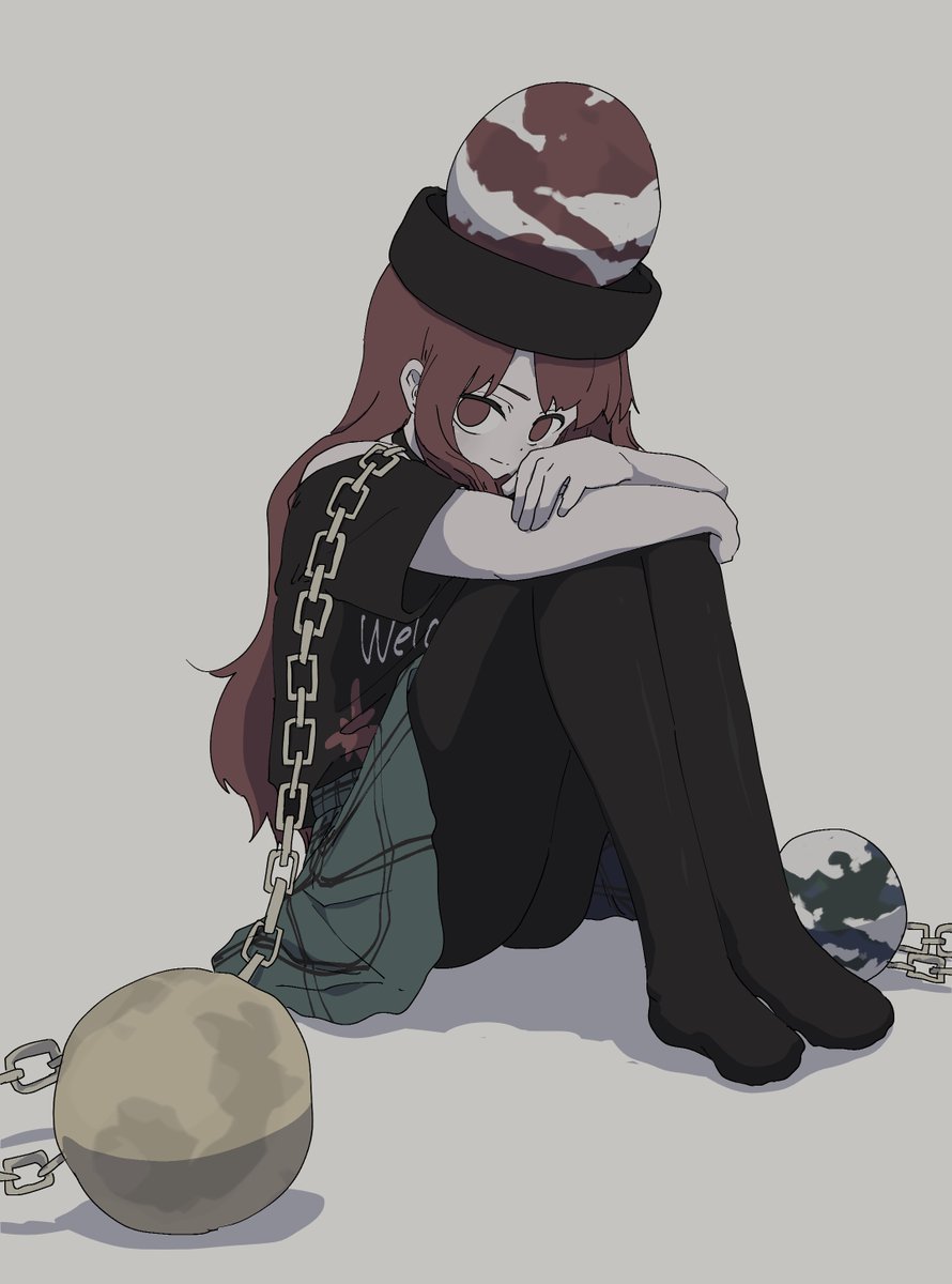 1girl alternate_hair_length alternate_hairstyle bare_shoulders barefoot black_choker black_hat black_pantyhose black_shirt blue_skirt chain choker closed_mouth clothes_writing crossed_arms earth_(ornament) full_body gold_chain green_skirt grey_background hat hecatia_lapislazuli highres long_hair looking_at_viewer moon_(ornament) multicolored_skirt off-shoulder_shirt off_shoulder pantyhose plaid_clothes plaid_skirt red_eyes red_hair shadow shirt short_sleeves simple_background sitting skirt smile solo t-shirt touhou underworld_(ornament) uzou_(uzooooooooo)