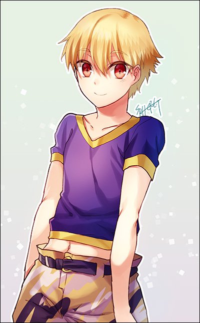 1boy aged_down blonde_hair cargo_shorts child child_gilgamesh_(fate) cowboy_shot fate/grand_order fate/hollow_ataraxia fate_(series) gilgamesh_(fate) looking_at_viewer male_focus midriff red_eyes shirt shorts signature smile solo tenkuu_sphere