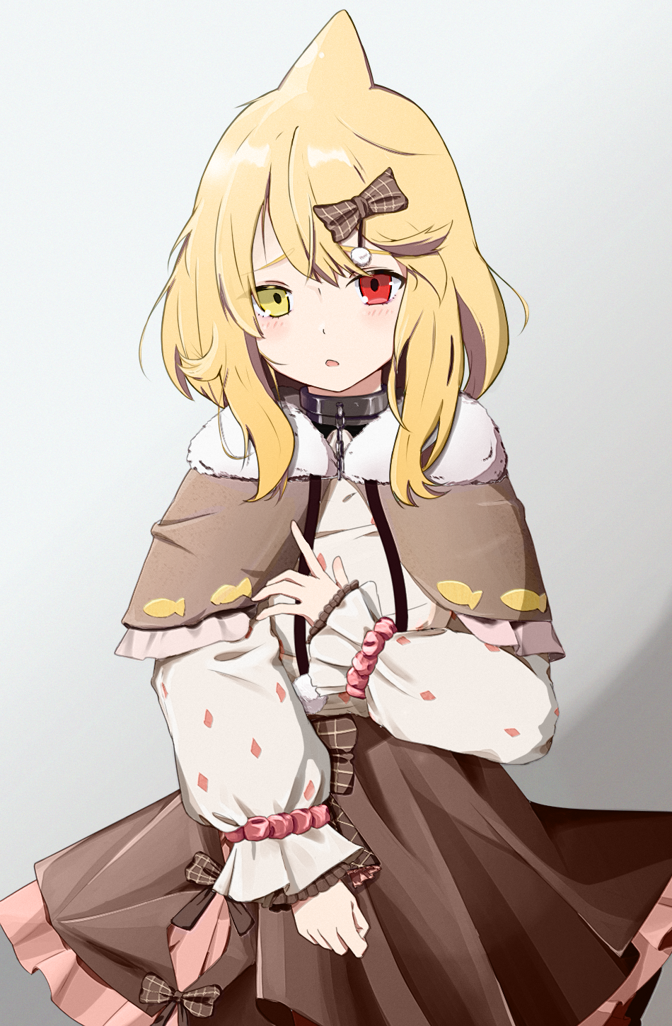 1girl animal_print bilibili_7484710 blonde_hair blush bow bracelet chinese_commentary collar commentary_request cowboy_shot dot_nose dress facing_viewer fish_print fur_trim grey_background hair_between_eyes hair_bow heterochromia highres indie_virtual_youtuber jewelry kaofish long_bangs long_sleeves looking_down metal_collar open_mouth pleated_skirt red_eyes shadow shawl sidelighting sidelocks simple_background skirt sleeves_past_wrists solo standing virtual_youtuber yellow_eyes