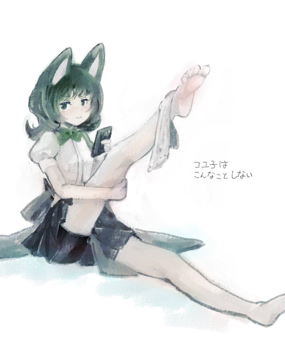 animal_ears bad_id bad_twitter_id barefoot bike_shorts feet green_eyes green_hair green_ribbon highres holding holding_phone koyuko_sakaba leg_up looking_at_viewer medium_hair phone ribbon sakusakusalmon2 shirt skirt smile solo towelket_wo_mou_ichido white_background white_shirt yorumorukimiri