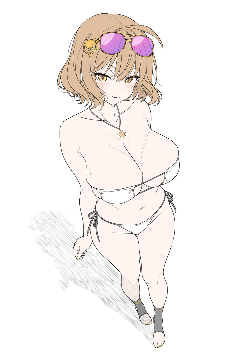 1girl anis_(nikke) bare_arms bare_legs bare_shoulders bikini black_socks blush breasts brown_hair cleavage closed_mouth eyewear_on_head goddess_of_victory:_nikke hair_between_eyes highleg highleg_bikini highres jewelry large_breasts looking_at_viewer medium_hair navel necklace purple-tinted_eyewear sidelocks smile socks solo stirrup_footwear sunglasses swimsuit t1kosewad tinted_eyewear toes white_bikini yellow_eyes