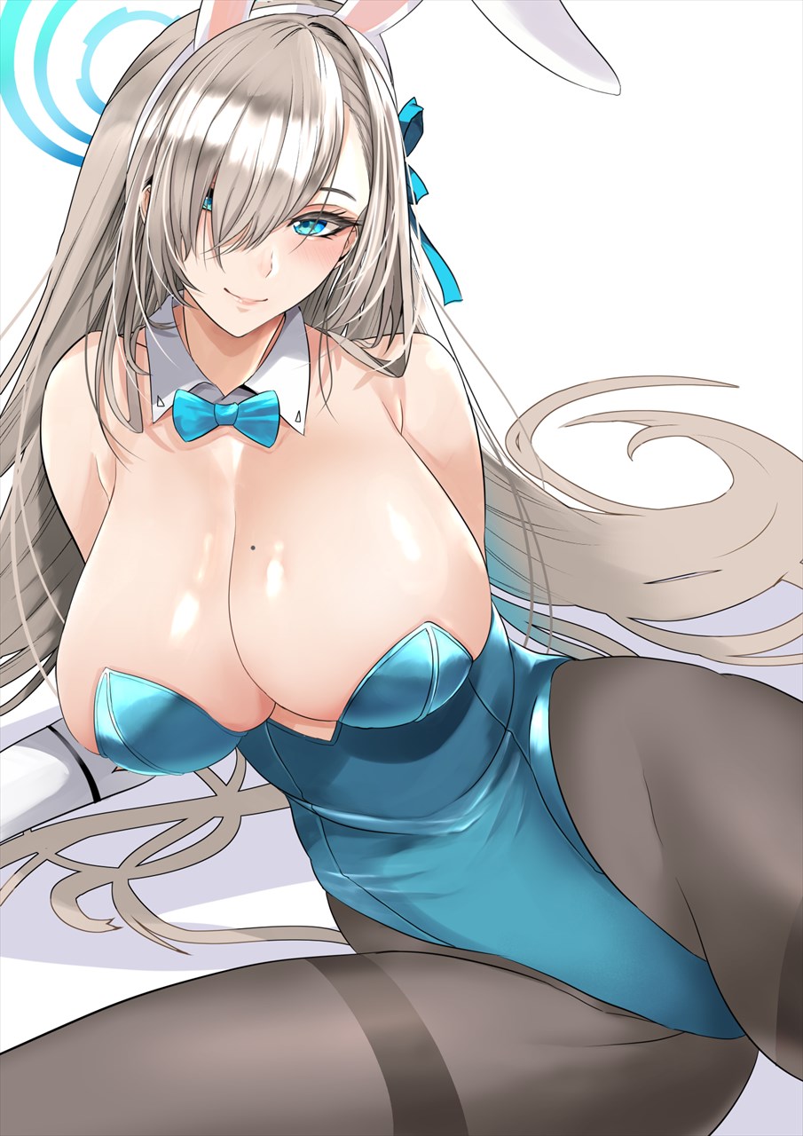 1girl animal_ears asuna_(blue_archive) asuna_(bunny)_(blue_archive) bare_shoulders blue_archive blue_leotard blush breasts brown_pantyhose cleavage detached_collar fake_animal_ears hair_over_one_eye halo highleg highleg_leotard highres kawabata_yoshihiro large_breasts leotard light_brown_hair long_hair looking_at_viewer pantyhose playboy_bunny rabbit_ears smile solo thighs