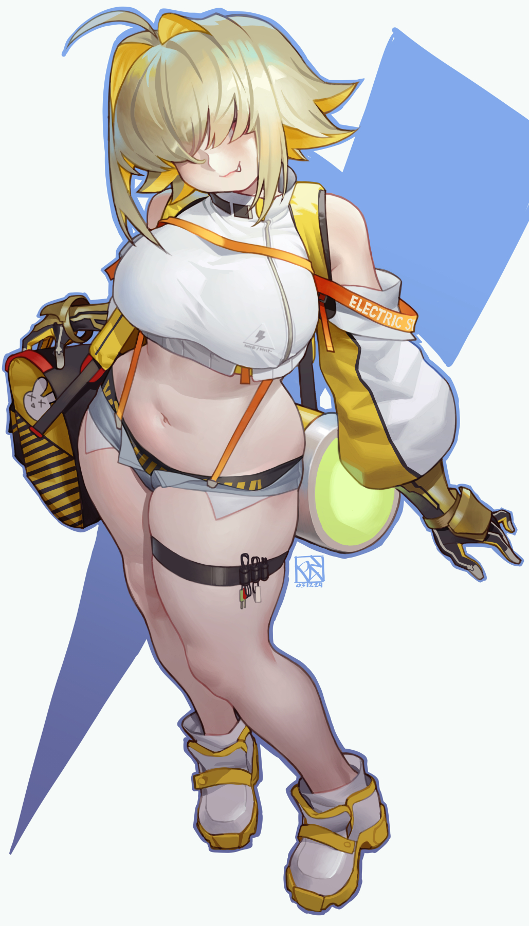 1girl ahoge bag blonde_hair blurry blurry_background breasts closed_mouth commentary curvy elegg_(nikke) english_commentary fang goddess_of_victory:_nikke grey_background hair_over_eyes highres holding holding_bag large_breasts long_bangs looking_at_viewer multicolored_hair navel plump poch4n red_eyes short_shorts shorts smile solo standing thick_thighs thighs two-tone_background two-tone_hair white_shorts
