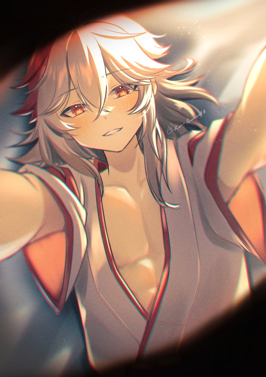 1boy arms_up blush genshin_impact grey_hair hair_between_eyes highres japanese_clothes kaedehara_kazuha kimono kuro_tsubasa long_hair lying male_focus multicolored_hair red_eyes red_hair smile solo streaked_hair teeth white_hair white_kimono