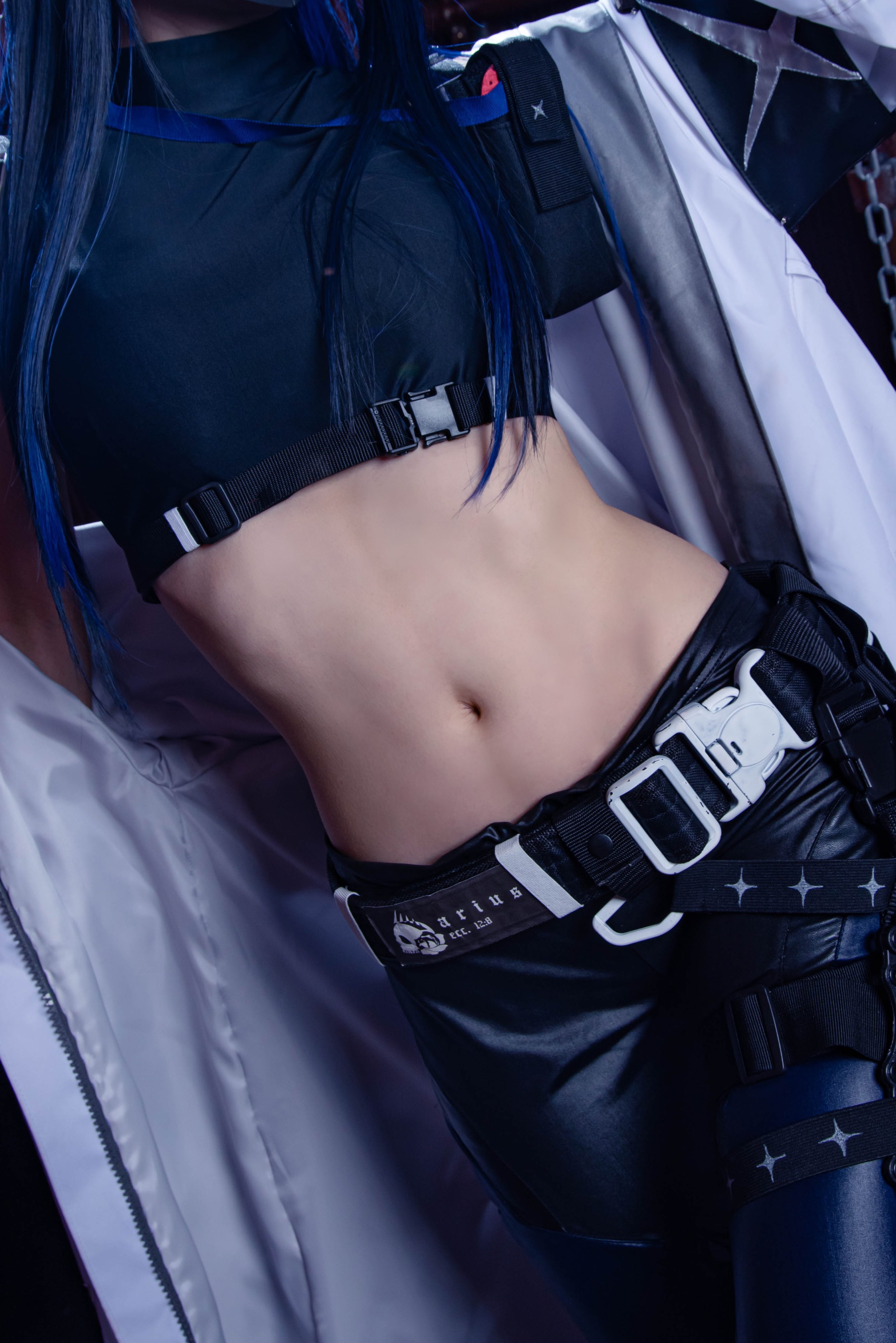 1girl absurdres black_hair black_leggings blue_archive cosplay highres jacket leggings long_hair midriff navel nawo019 photo_(medium) saori_(blue_archive) saori_(blue_archive)_(cosplay) solo white_jacket