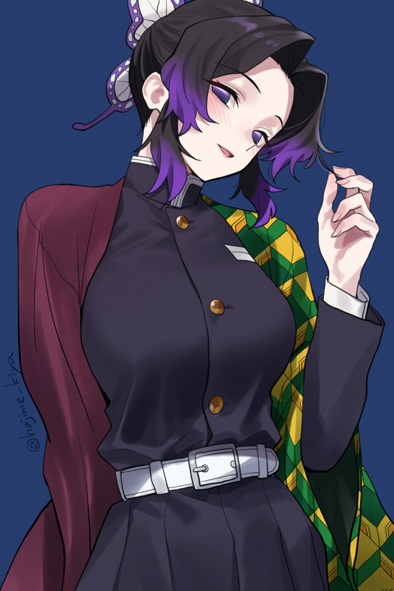1girl animal_print belt black_hair blue_background breasts butterfly_hair_ornament butterfly_print checkered_haori commentary_request demon_slayer_uniform gradient_eyes gradient_hair hair_intakes hair_ornament haori highres japanese_clothes katana kimetsu_no_yaiba kiya_hajime kochou_shinobu large_breasts long_sleeves looking_at_viewer multicolored_eyes multicolored_hair open_mouth purple_hair simple_background smile solo sword upper_body weapon white_belt