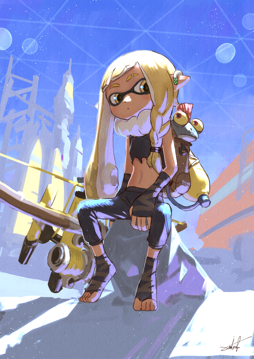 1girl :/ agent_3_(splatoon_3) arm_wrap backpack bag black_pants black_shirt blonde_hair braid breasts brown_bag choker closed_mouth commentary_request crop_top dark-skinned_female dark_skin earclip eyebrow_cut foot_wraps full_body highres inkling long_hair midriff nintendo pants pointy_ears salmonid shirt signature single_braid sitting small_breasts smallfry_(splatoon) solo splatoon_(series) splatoon_3 tentacle_hair torn_clothes torn_shirt tri-stringer_(splatoon) umiroku white_choker yellow_eyes