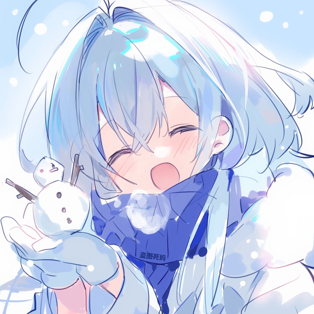 1girl :d ^_^ ahoge asphyxia17 blue_hair blue_scarf blush breath chinese_text closed_eyes coat facing_viewer fur_trim gloves hair_between_eyes hair_intakes hands_up holding holding_snowman jacket long_hair long_sleeves multicolored_hair open_mouth original scarf smile snow snowing snowman solo tsukumo_mishiro_(wmikawa) upper_body white_coat white_gloves white_jacket winter_clothes
