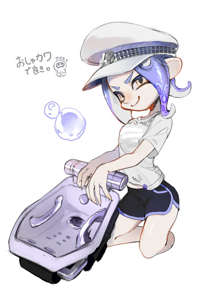 1girl black_shorts bloblobber_(splatoon) blue_hair blue_trim bubble closed_mouth commentary_request cropped_legs dolphin_shorts full_body hat highres kneeling medium_hair nintendo octoling octoling_girl octoling_player_character peaked_cap shirt shorts simple_background smile solo splatoon_(series) splatoon_3 tentacle_hair translation_request ujijino white_background white_hat white_shirt yellow_eyes