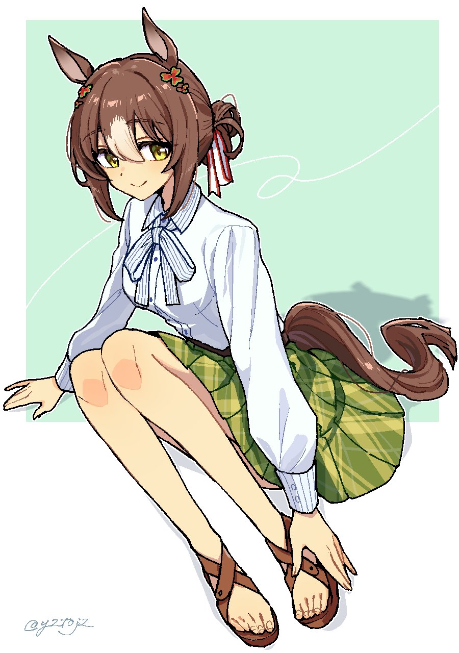 1girl animal_ears brown_hair brown_sandals collared_shirt commentary_request commission fine_motion_(umamusume) full_body green_background green_skirt hair_bun hair_ribbon highres horse_ears horse_girl horse_tail long_sleeves multicolored_hair pleated_skirt ribbon sandals shirt simple_background single_hair_bun skirt smile solo tail toji_(y2toj2) twitter_username two-tone_background two-tone_hair umamusume white_background white_hair white_ribbon white_shirt yellow_eyes