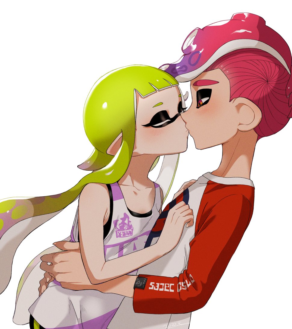 1boy 1girl blunt_bangs commentary green_hair half-closed_eyes hetero inkling inkling_(language) inkling_girl inkling_player_character kiss leaning_forward long_hair long_sleeves makeup mohawk nintendo octoling octoling_boy octoling_player_character pointy_ears print_shirt raglan_sleeves red_eyes red_hair shirt short_hair simple_background splatoon_(series) standing suction_cups tank_top tentacle_hair very_long_hair white_background white_shirt yeneny