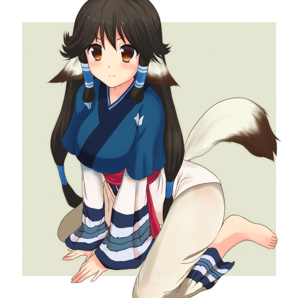 1girl aged_up ainu_clothes animal_ears aquaplus aruruu barefoot black_hair blush breasts brown_eyes closed_mouth dress feet full_body gradient_eyes hair_between_eyes kneeling large_breasts layered_sleeves long_hair long_sleeves looking_at_viewer multicolored_eyes sidelocks solo tail utakatanagi utawarerumono utawarerumono:_itsuwari_no_kamen very_long_hair