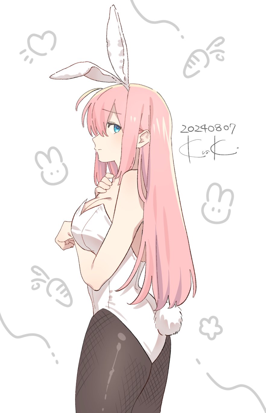 1girl alternate_costume animal_ears backless_leotard bare_shoulders black_pantyhose blue_eyes bocchi_the_rock! breasts carrot cleavage closed_mouth cowboy_shot dated fake_animal_ears fake_tail fishnet_pantyhose fishnets flower_symbol from_side gotoh_hitori heart highres leotard long_hair looking_at_viewer looking_to_the_side medium_breasts pantyhose pink_hair playboy_bunny profile rabbit_ears rabbit_symbol rabbit_tail simple_background sk_tsu96 solo standing strapless strapless_leotard tail white_background white_leotard