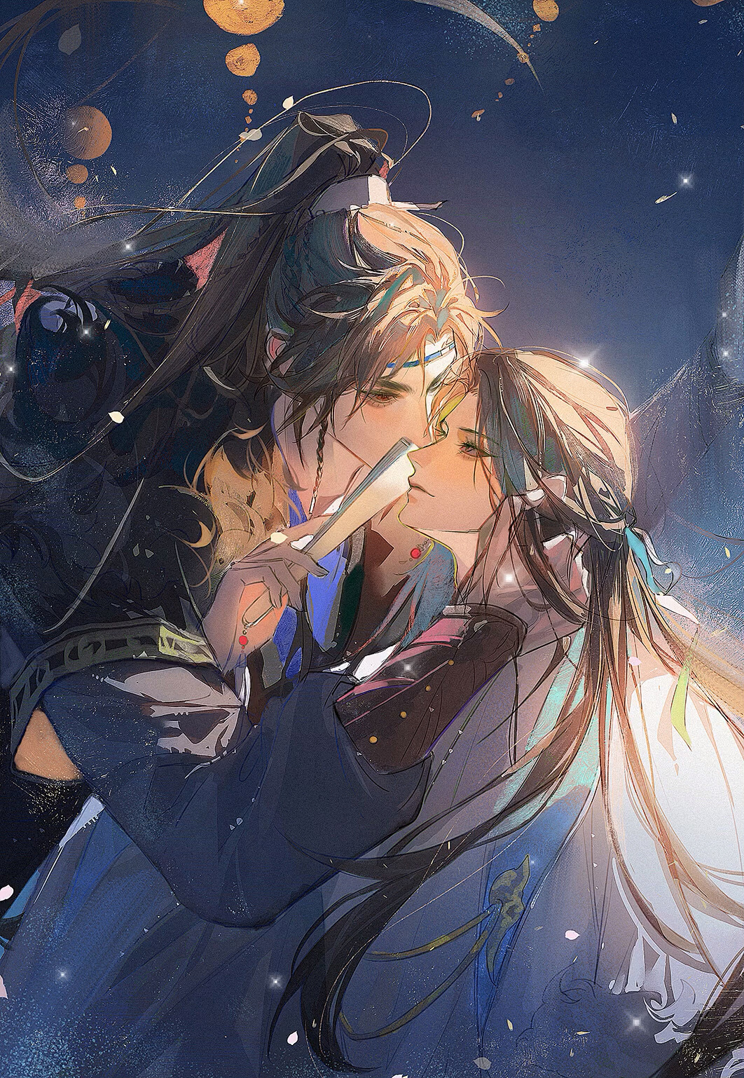 2boys black_cloak blue_hanfu blue_headband braid brown_eyes brown_hair chinese_clothes cloak closed_mouth earrings eye_contact folded_fan folding_fan fur-trimmed_cloak fur_trim hair_ribbon half_updo hand_fan hand_on_another&#039;s_face hanfu headband high_ponytail highres holding holding_fan jewelry long_hair long_sleeves looking_at_another male_focus multiple_boys multiple_braids ponytail qiang_jin_jiu ribbon shen_zechuan smile thick_eyebrows third-party_source white_hanfu wide_sleeves xiao_chiye xu_liang yaoi