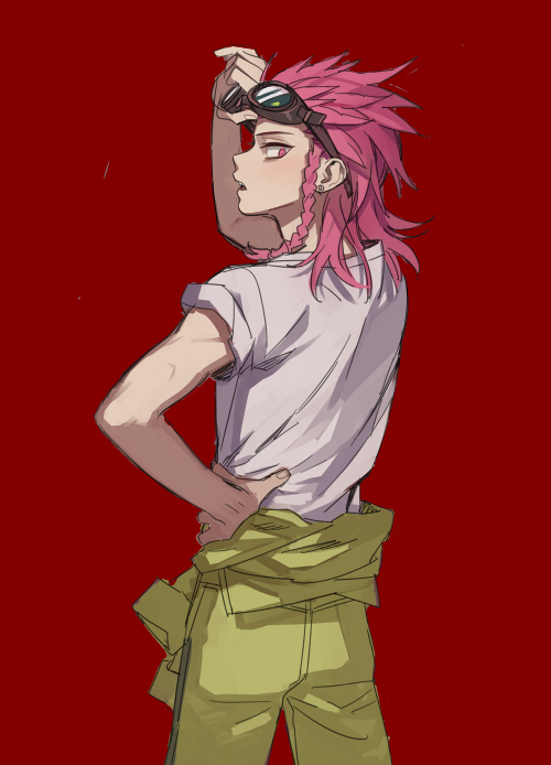 1boy adjusting_goggles arm_up braid commentary_request cowboy_shot danganronpa_(series) danganronpa_2:_goodbye_despair dg_xhs from_behind goggles goggles_on_head hand_on_own_hip jumpsuit korean_commentary looking_at_viewer looking_back male_focus open_mouth pink_eyes pink_hair red_background shirt short_hair side_braid simple_background sleeves_rolled_up soda_kazuichi solo standing white_shirt yellow_jumpsuit