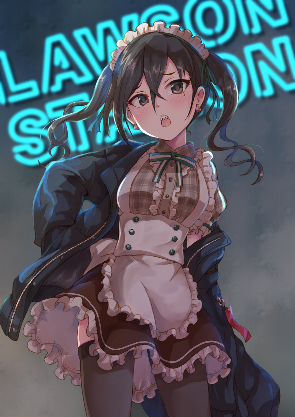 1girl apron black_jacket black_pantyhose blue_bow blue_bowtie blue_jacket blush bow bowtie breasts brown_dress brown_eyes brown_hair commentary_request cowboy_shot dot_nose dress frilled_apron frilled_dress frills grey_background hair_between_eyes hand_on_own_hip highres idolmaster idolmaster_cinderella_girls idolmaster_cinderella_girls_starlight_stage jacket long_hair long_sleeves looking_at_viewer mole mole_under_eye open_mouth pantyhose plaid_clothes plaid_dress puffy_short_sleeves puffy_sleeves satomura_kyou sharp_teeth short_sleeves single_off_shoulder small_breasts solo standing sunazuka_akira teeth twintails upper_body waist_apron waist_bow white_apron white_bow white_headdress zipper