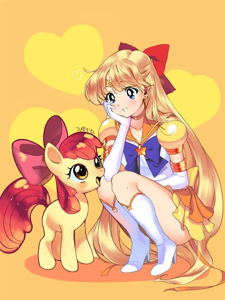 1990s_(style) 1girl aino_minako apple_bloom bishoujo_senshi_sailor_moon bishoujo_senshi_sailor_moon_stars blonde_hair blue_bow blue_eyes blush boots bow breasts brooch colored_skin crossover earrings elbow_gloves eye_contact from_side full_body gloves grin hair_bow half_updo hand_on_own_cheek hand_on_own_face happy heart heart_background high_heel_boots high_heels jewelry juby knee_boots layered_skirt legs_together long_hair looking_at_another looking_down looking_up magical_girl miniskirt my_little_pony my_little_pony:_friendship_is_magic orange_background orange_eyes orange_skirt orange_theme parted_bangs pink_bow pleated_skirt pony_(animal) red_bow red_hair retro_artstyle ribbon sailor_venus school_uniform serafuku shadow signature skirt small_breasts smile spoken_heart squatting star_(symbol) star_brooch stud_earrings super_sailor_venus_(stars) thighs trait_connection very_long_hair white_footwear white_gloves yellow_bow yellow_skin yellow_skirt