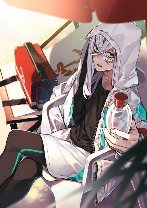 1boy asclepius_(fate) asclepius_(summer_rescue)_(fate) beach beach_chair beach_umbrella black_pantyhose black_shirt bottle crossed_bangs crossed_legs drawstring fate/grand_order fate_(series) feet_out_of_frame first_aid_kit from_above game_cg hair_between_eyes hand_up holding holding_bottle hood hood_up hooded_jacket jacket light_particles long_hair long_sleeves looking_at_viewer looking_up male_focus official_art open_clothes open_jacket open_mouth pantyhose pantyhose_under_shorts red_umbrella shirt shorts sitting solo teeth teita_(88_taho) third-party_source umbrella unzipped water_bottle white_hair white_jacket white_shorts zipper zipper_pull_tab