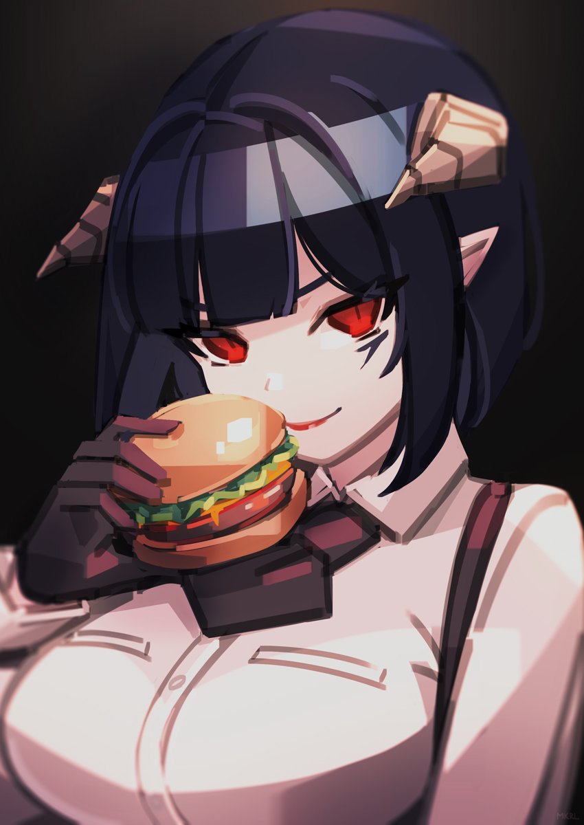 1girl black_background black_gloves breasts burger closed_mouth collared_shirt demon_girl demon_horns gloves highres hime-sama_&quot;goumon&quot;_no_jikan_desu holding_burger holding_food horns large_breasts lipstick looking_at_viewer makaroll makeup purple_hair red_eyes shirt simple_background slit_pupils smile solo suspenders torture_tortura upper_body white_shirt