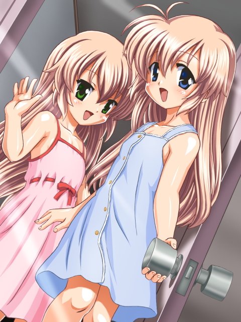 2girls bandabekken blue_dress blue_eyes brown_hair door doorway dress green_eyes hajimete_no_orusuban long_hair mizuki_saori mizuki_shiori multiple_girls open_mouth pink_dress siblings sisters smile twins waving