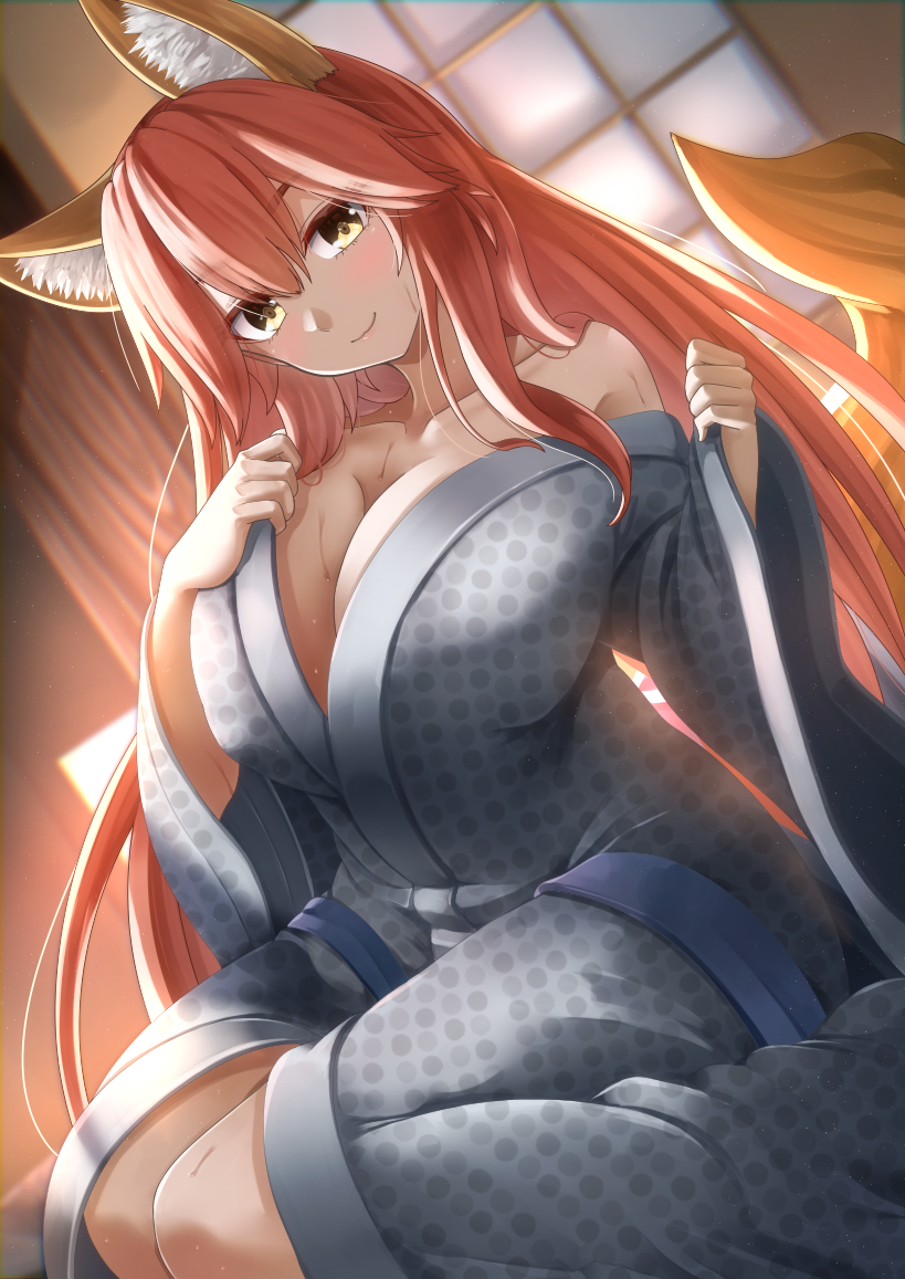 1girl animal_ear_fluff animal_ears bare_shoulders blush breasts cleavage collarbone fate/grand_order fate_(series) fox_ears fox_girl fox_tail grey_kimono japanese_clothes kimono large_breasts long_hair long_sleeves looking_at_viewer off_shoulder pink_hair sidelocks smile solo tail tamamo_(fate) tamamo_no_mae_(fate/extra) totororo wide_sleeves yellow_eyes
