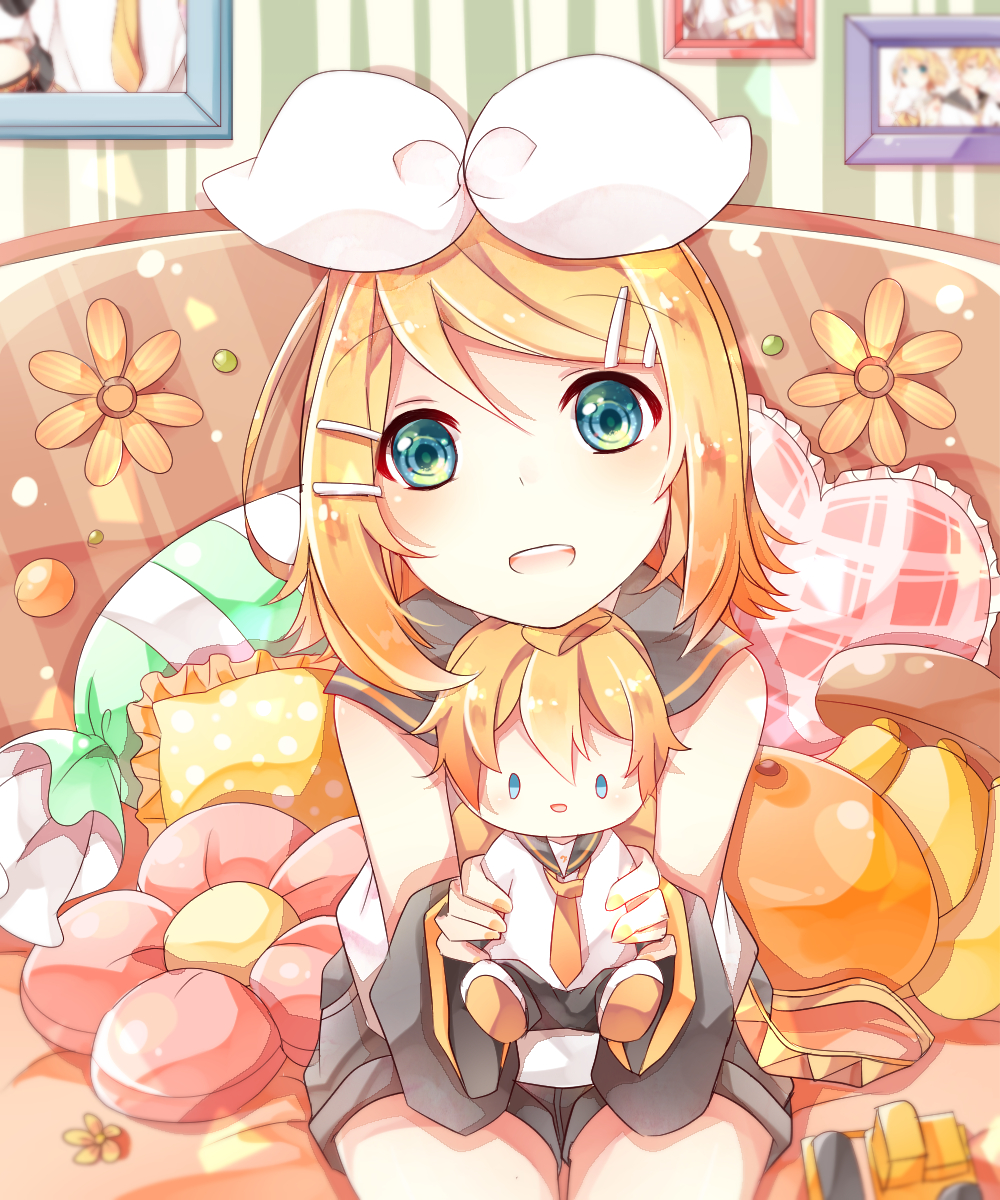 arm_warmers banana bare_shoulders belt black_collar black_shorts blonde_hair blue_eyes bow character_doll collar couch detached_sleeves doll flower food framed_image fruit grey_collar grey_shorts grey_sleeves hair_bow hair_ornament hairclip heart heart-shaped_pillow highres holding holding_doll kagamine_len kagamine_rin leaning_forward light_smile looking_at_viewer nail_polish neckerchief necktie open_mouth orange_(fruit) photo_(object) picture_frame pillow ponytail sailor_collar sazanami_(ripple1996) school_uniform shirt short_hair short_ponytail short_shorts shorts spiked_hair steamroller striped_wall swept_bangs vocaloid white_bow white_shirt yellow_nails yellow_neckerchief