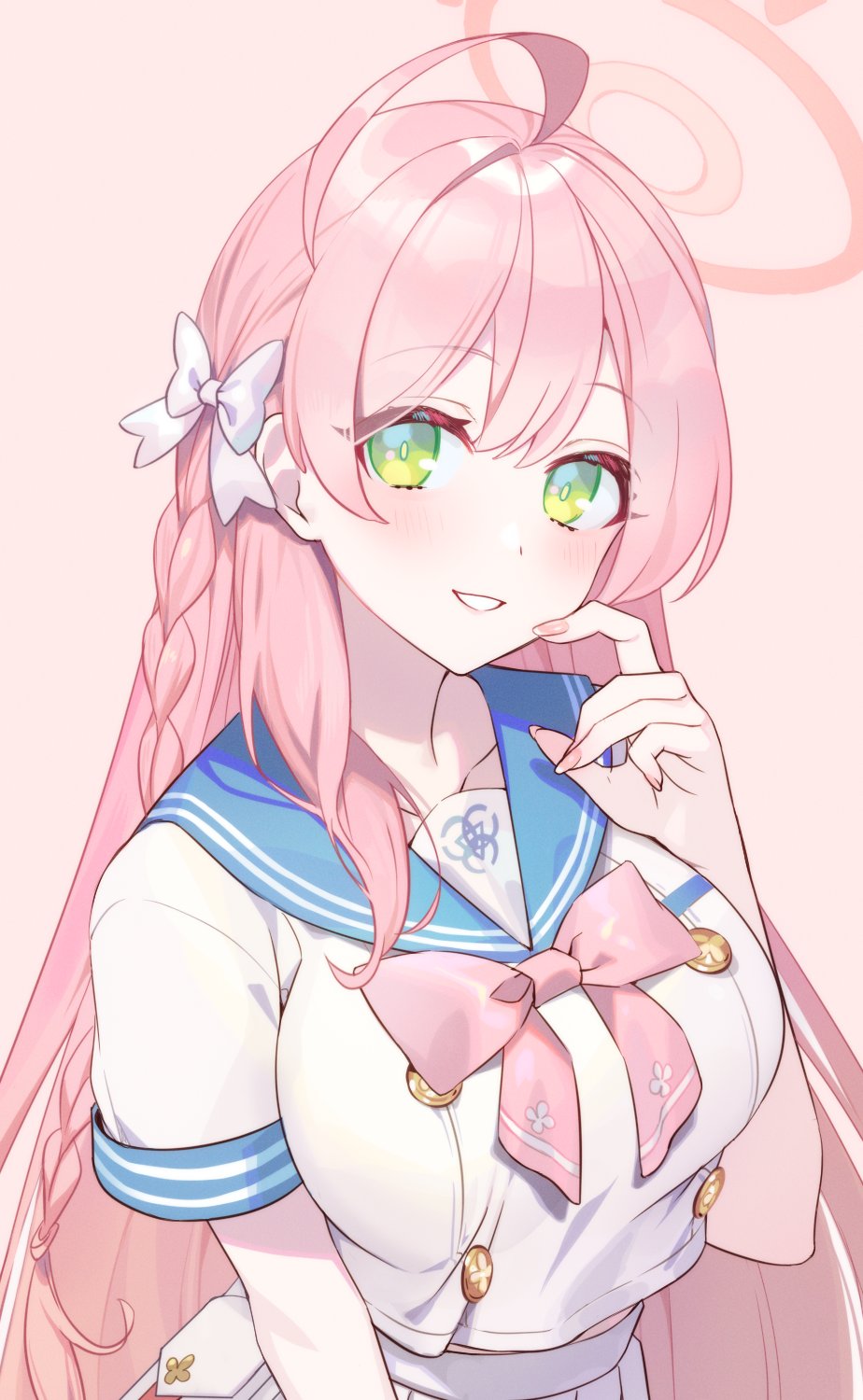 1girl ahoge blue_archive blue_sailor_collar blush bow braid breasts collarbone fingernails green_eyes hair_bow halo hanako_(blue_archive) highres large_breasts long_fingernails long_hair looking_at_viewer nail_polish pink_background pink_bow pink_hair pink_nails sailor_collar school_uniform serafuku short_sleeves simple_background single_braid skirt smile solo white_bow white_serafuku white_skirt yuura