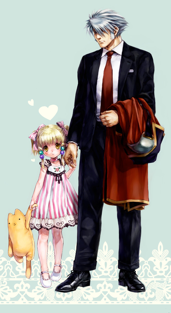 1boy 1girl bare_arms black_footwear black_jacket black_pants blonde_hair blush bow child choker closed_mouth coat collared_shirt commentary_request dress formal_clothes green_background hair_bow hair_ornament head_tilt heart highres holding holding_hands holding_stuffed_toy irui_guneden jacket long_hair long_sleeves looking_at_viewer nakamura_kanko necktie pants pink_choker red_coat red_necktie sanger_zonvolt shirt shoes silver_hair sleeveless sleeveless_dress smile standing striped_bow striped_clothes striped_dress stuffed_animal stuffed_cat stuffed_toy suit super_robot_wars tuxedo twintails unworn_coat vertical-striped_clothes vertical-striped_dress white_footwear white_shirt yellow_eyes