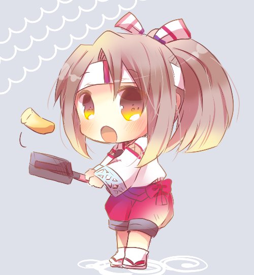 10s 1girl blue_background brown_eyes brown_hair chibi cooking female_focus food frying_pan full_body hachimaki headband high_ponytail japanese_clothes kantai_collection kou_hiyoyo light_brown_hair long_hair looking_at_viewer makiyakinabe muneate omelet open_mouth ponytail sandals simple_background solo standing zuihou_(kancolle)