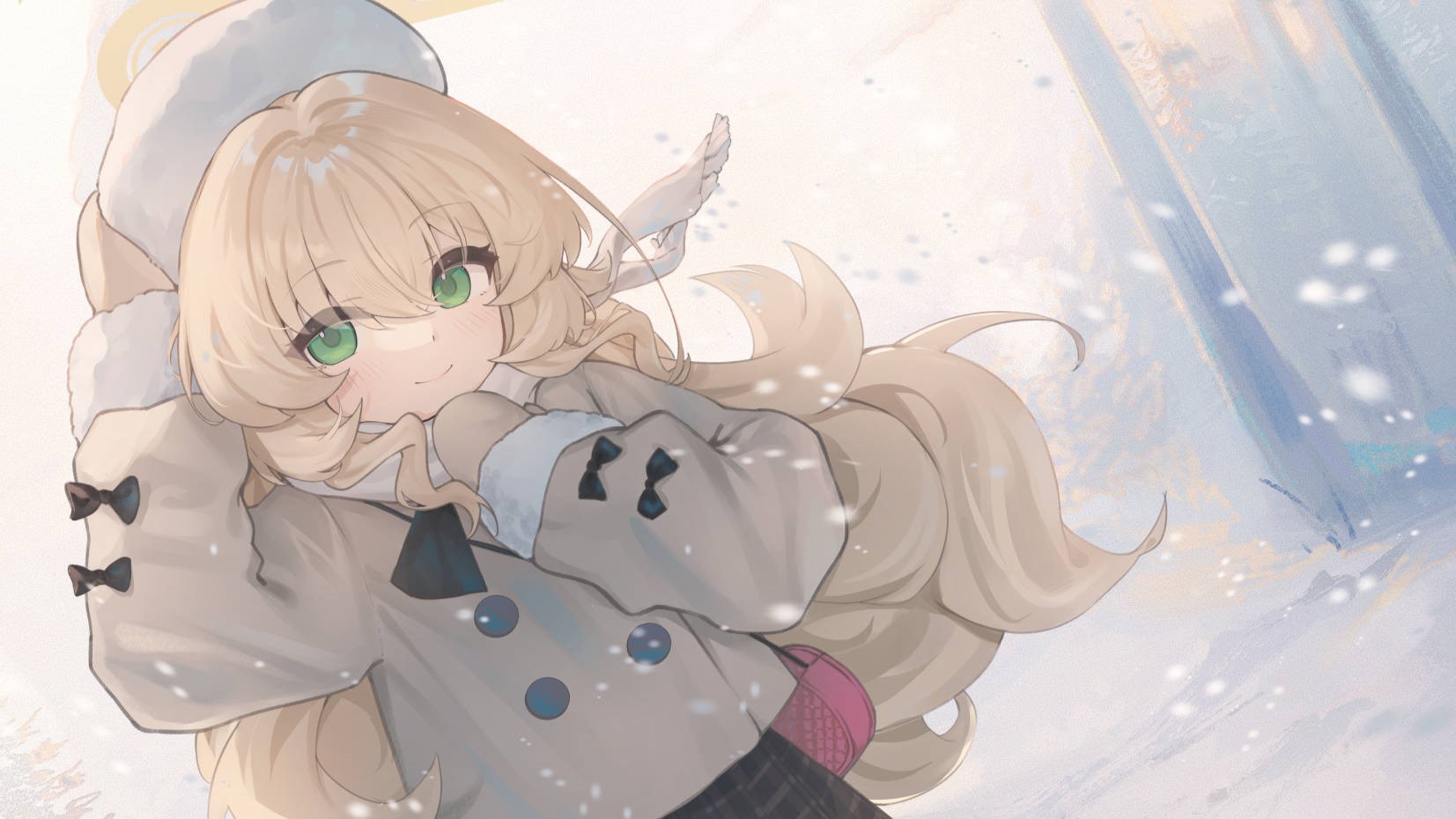1girl alternate_costume bag black_bow black_skirt blonde_hair blue_archive bow ciza_gomi closed_mouth commentary dutch_angle fur-trimmed_sleeves fur_trim green_eyes hair_between_eyes halo hat highres jacket long_hair looking_at_viewer mittens pink_bag plaid_clothes plaid_skirt professor_niyaniya_(blue_archive) scarf shoulder_bag sidelocks skirt smile snow snowing solo upper_body very_long_hair white_hat white_jacket white_mittens white_scarf winter yellow_halo