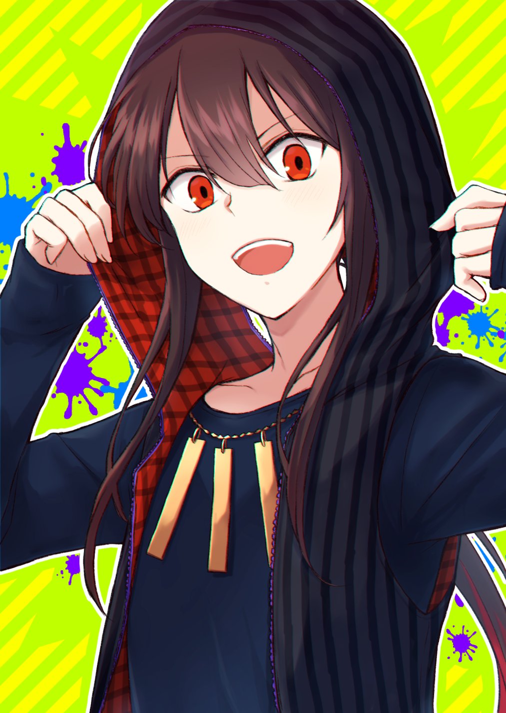 1boy :d adjusting_hood arms_up black_hood black_hoodie black_shirt brown_hair casual center-flap_bangs chain collarbone diagonal-striped_background fate/grand_order fate_(series) gold_chain gold_necklace green_background hair_between_eyes highres hood hood_up hoodie jewelry long_hair long_sleeves looking_at_viewer looking_down low_ponytail male_focus necklace oda_nobukatsu_(fate) oda_nobukatsu_(tour_outfit)_(fate) open_clothes open_hoodie open_mouth outline paint_splatter plaid_clothes ponytail red_eyes red_hood shirt sidelocks sleeves_past_wrists smile striped_background striped_clothes striped_hood striped_hoodie teeth teramoto_kei upper_body upper_teeth_only v-shaped_eyebrows white_outline wide-eyed yellow_background zipper