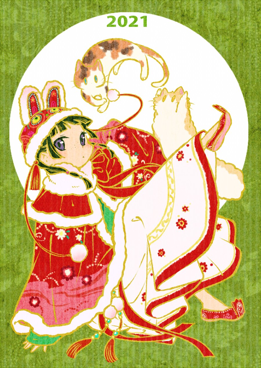 1girl 2021 calico_(pattern) calico_cat cape cat chinese_clothes floral_print floral_print_skirt green_hair highres hutou_hat kusuriya_no_hitorigoto long_skirt maomao_(kusuriya_no_hitorigoto) nekokurage_(gen&#039;eikai_tsuushin) pom_pom_(clothes) print_skirt purple_eyes skirt solo white_skirt yaopei yuntouxie