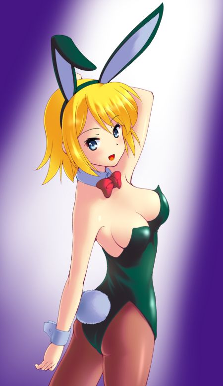 1girl animal_ears aq_interactive arcana_heart ass atlus bare_shoulders blonde_hair blue_eyes blush breasts dorothy_albright examu fake_animal_ears female_focus gradient_background kasabou leotard looking_at_viewer looking_back playboy_bunny rabbit_ears rabbit_tail shiny_clothes shiny_skin short_hair smile solo tail wrist_cuffs