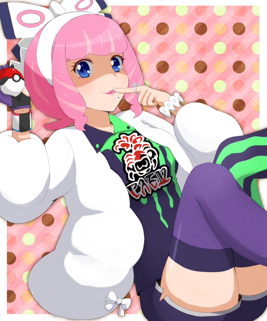1girl alternate_eye_color asymmetrical_legwear blue_eyes bow bracelet breasts collared_shirt creatures_(company) drill_hair dynamax_band eyeshadow flipped_hair fur_jacket game_freak gloves hair_bow hairband holding holding_poke_ball index_finger_raised jacket jewelry klara_(pokemon) koroni_(nkrgs) makeup medium_breasts mismatched_legwear mole mole_under_mouth nintendo pink_eyeshadow pink_hair pink_lips poke_ball poke_ball_(basic) pokemon pokemon_swsh print_shirt print_shorts print_thighhighs ring shaded_face shirt short_hair shorts side_slit side_slit_shorts single_glove smile solo thighhighs twin_drills white_bow white_hairband