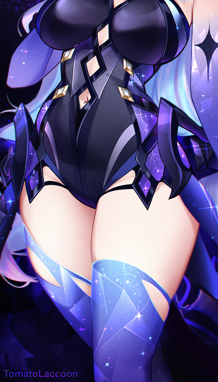 1girl armpit_crease artist_name black_leotard breasts clothing_cutout colored_extremities commentary english_commentary genshin_impact hand_up highres large_breasts leg_focus leotard long_hair nail_polish navel purple_hair purple_thighhighs skirk_(genshin_impact) solo thighhighs thighs tomatolaccoon