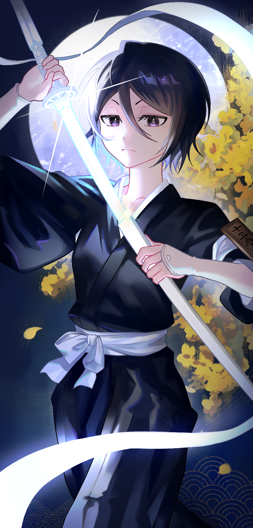 &gt;:( 1girl arm_warmers badge black_hair black_hakama black_kimono bleach closed_mouth commentary_request cowboy_shot double-parted_bangs fukutaichou_badge full_moon glint gwao_(_ul_13) hair_between_eyes hakama hands_up highres holding holding_sword holding_weapon japanese_clothes katana kimono korean_commentary kuchiki_rukia long_ribbon long_sleeves looking_at_viewer moon night outdoors purple_eyes ribbon serious sheath short_hair sode_no_shirayuki_(shikai) solo sword tsurime unsheathing v-shaped_eyebrows weapon white_arm_warmers white_ribbon wide_sleeves