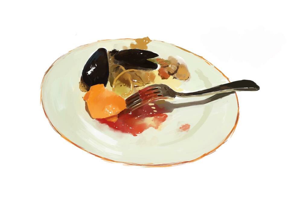 beans food fork mussel no_humans object_focus original plate realistic sauce slow_d still_life tomato_sauce