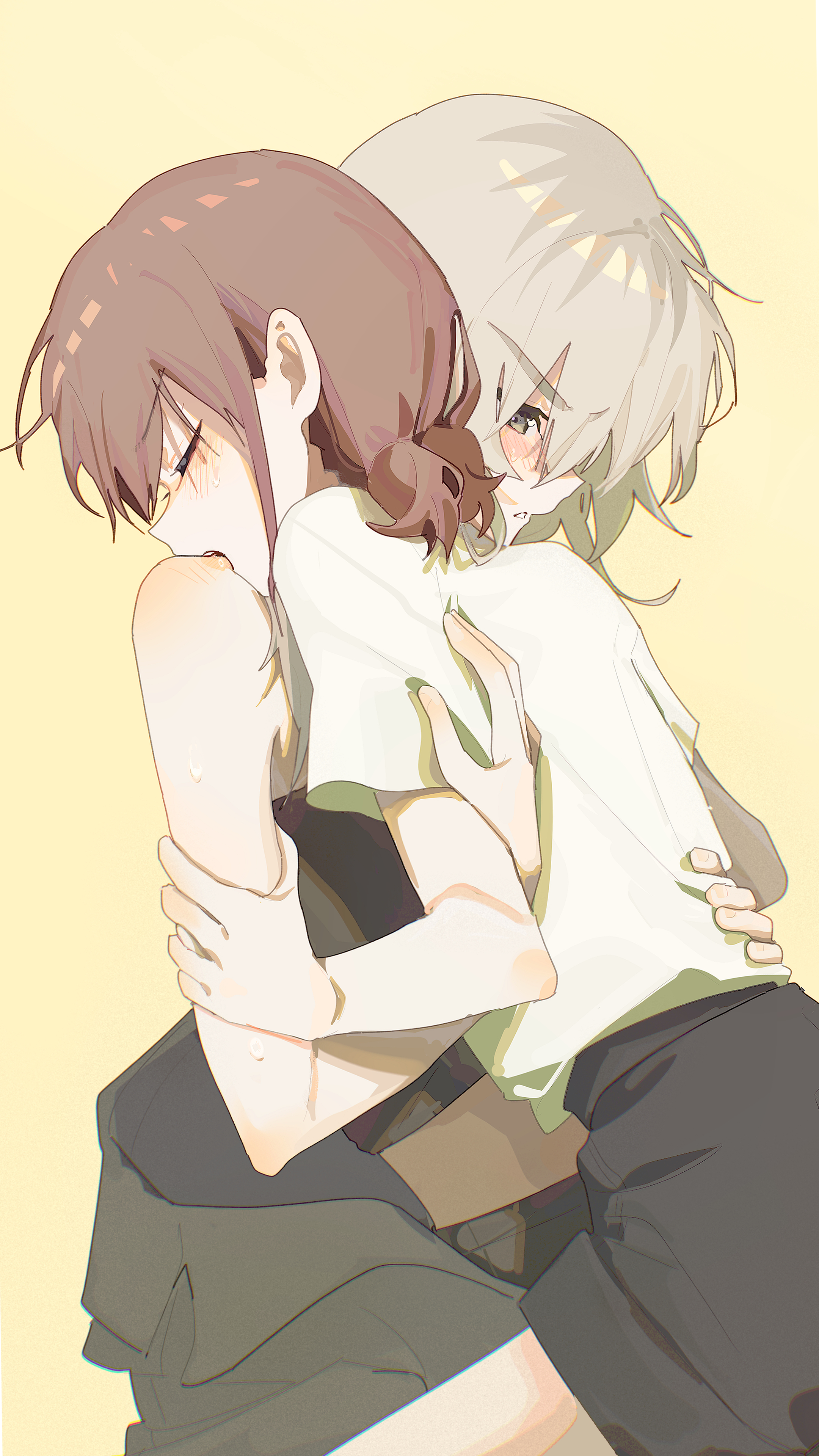 2girls absurdres biting_shoulder black_shirt blush brown_hair commentary girls_band_cry grey_eyes grey_hair highres hug iseri_nina kawaragi_momoka long_hair low_twintails multicolored_hair multiple_girls open_mouth roots_(hair) shirt short_hair short_sleeves short_twintails simple_background sleeveless sleeveless_shirt twintails white_shirt ydpfa yellow_background yuri