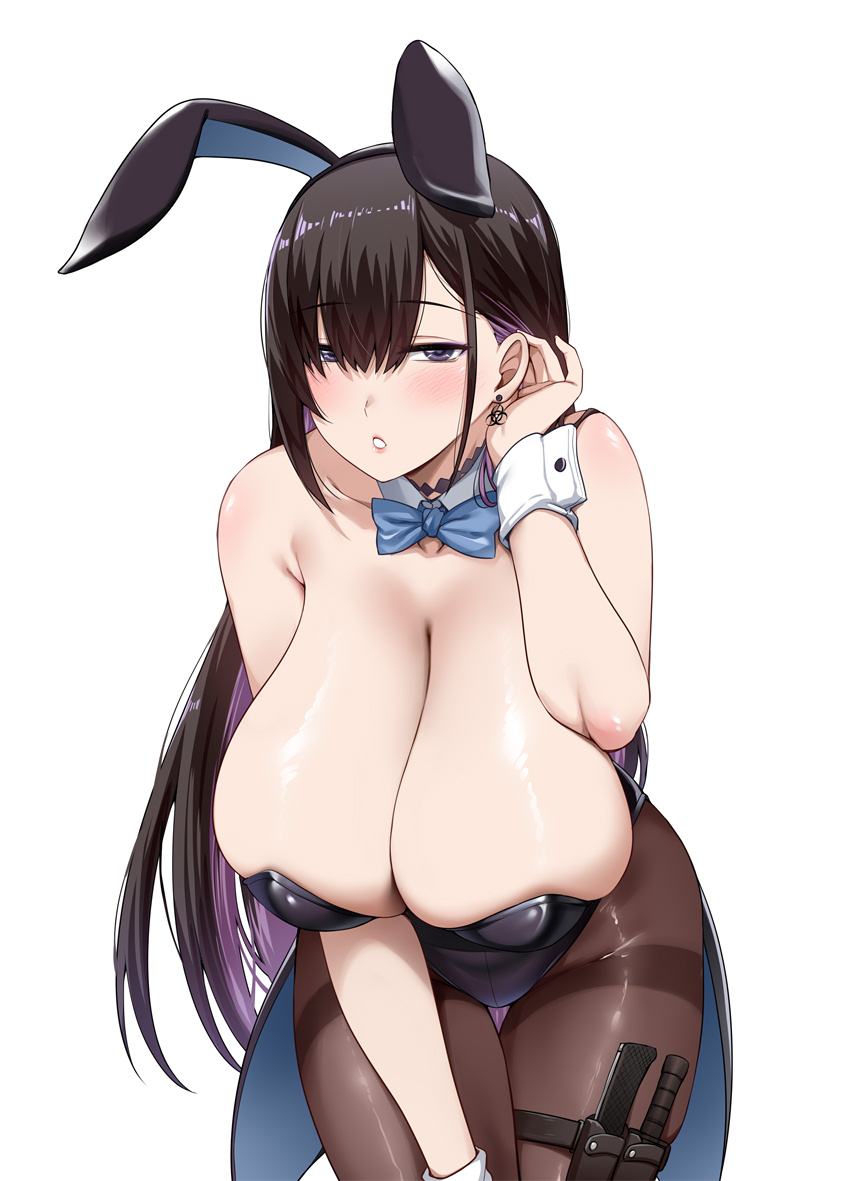1girl animal_ears black_hair black_leotard black_pantyhose blue_bow blue_bowtie bow bowtie breasts cleavage colored_inner_hair commentary_request darkmaya detached_collar fake_animal_ears gyaru hair_between_eyes huge_breasts knife knife_sheath large_breasts leotard looking_at_viewer multicolored_hair original pantyhose parted_lips playboy_bunny purple_eyes purple_hair rabbit_ears sheath simple_background solo thigh_sheath two-tone_hair white_background wrist_cuffs