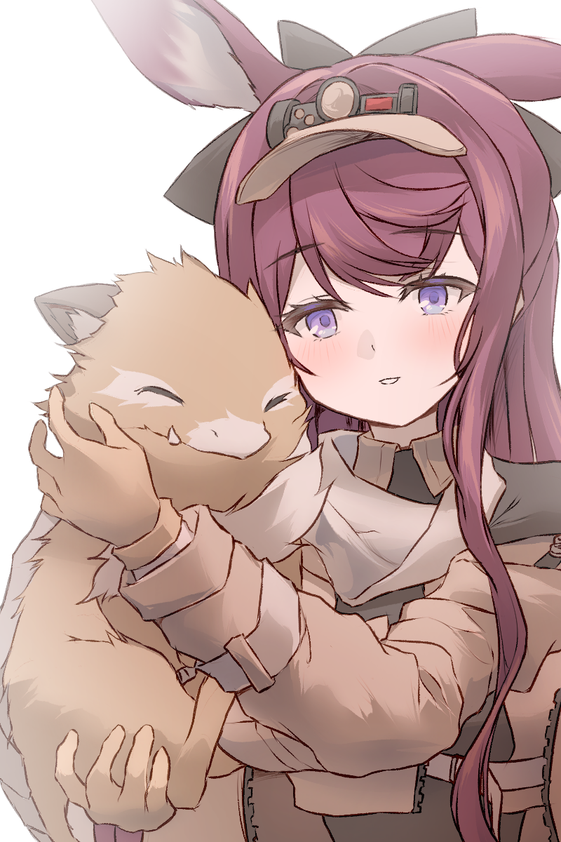 1girl animal arknights black_bow blush bow brown_gloves brown_jacket commentary_request gloves hair_bow highres holding holding_animal jacket long_hair long_sleeves open_clothes open_jacket purple_eyes purple_hair ray_(arknights) simple_background smile solo tififox unzipped upper_body visor_cap white_background