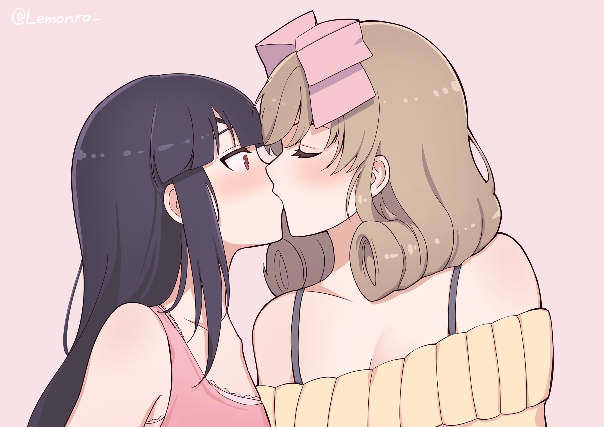 2girls black_hair blush bow brown_hair closed_eyes commentary_request curly_hair hair_bow haruka_(senran_kagura) highres kiss large_bow lemonrou long_hair looking_at_another medium_hair mirai_(senran_kagura) multiple_girls off-shoulder_sweater off_shoulder pink_bow pink_shirt red_eyes senran_kagura shirt sweater yellow_sweater yuri