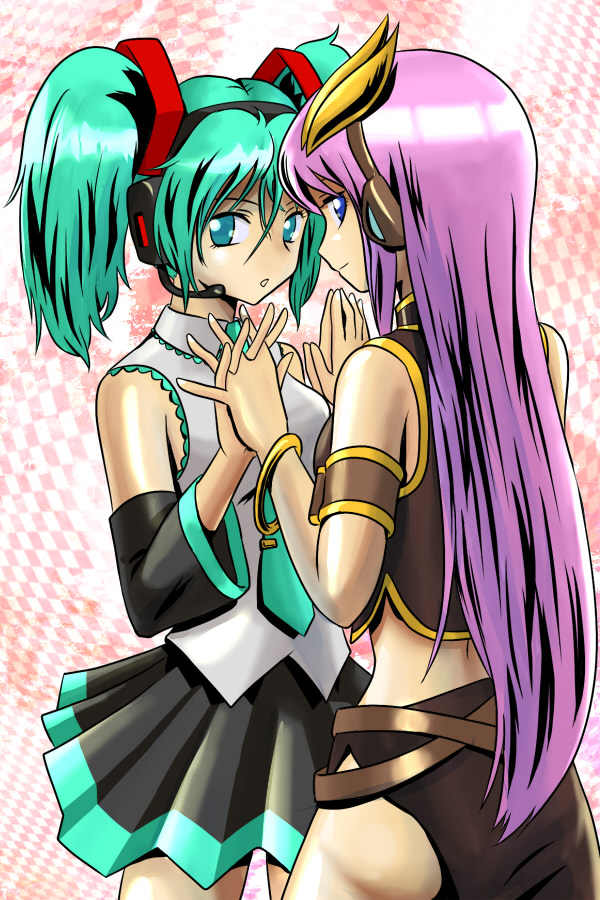 2girls aqua_eyes aqua_hair ass back blue_eyes char&#039;s_counterattack cosplay gundam gundam_seed hair_ornament hatsune_miku hatsune_miku_(cosplay) headset holding_hands lacus_clyne_(cosplay) long_hair matirine megurine_luka megurine_luka_(cosplay) multiple_girls pink_hair quess_paraya_(cosplay) symmetrical_hand_pose twintails vocaloid