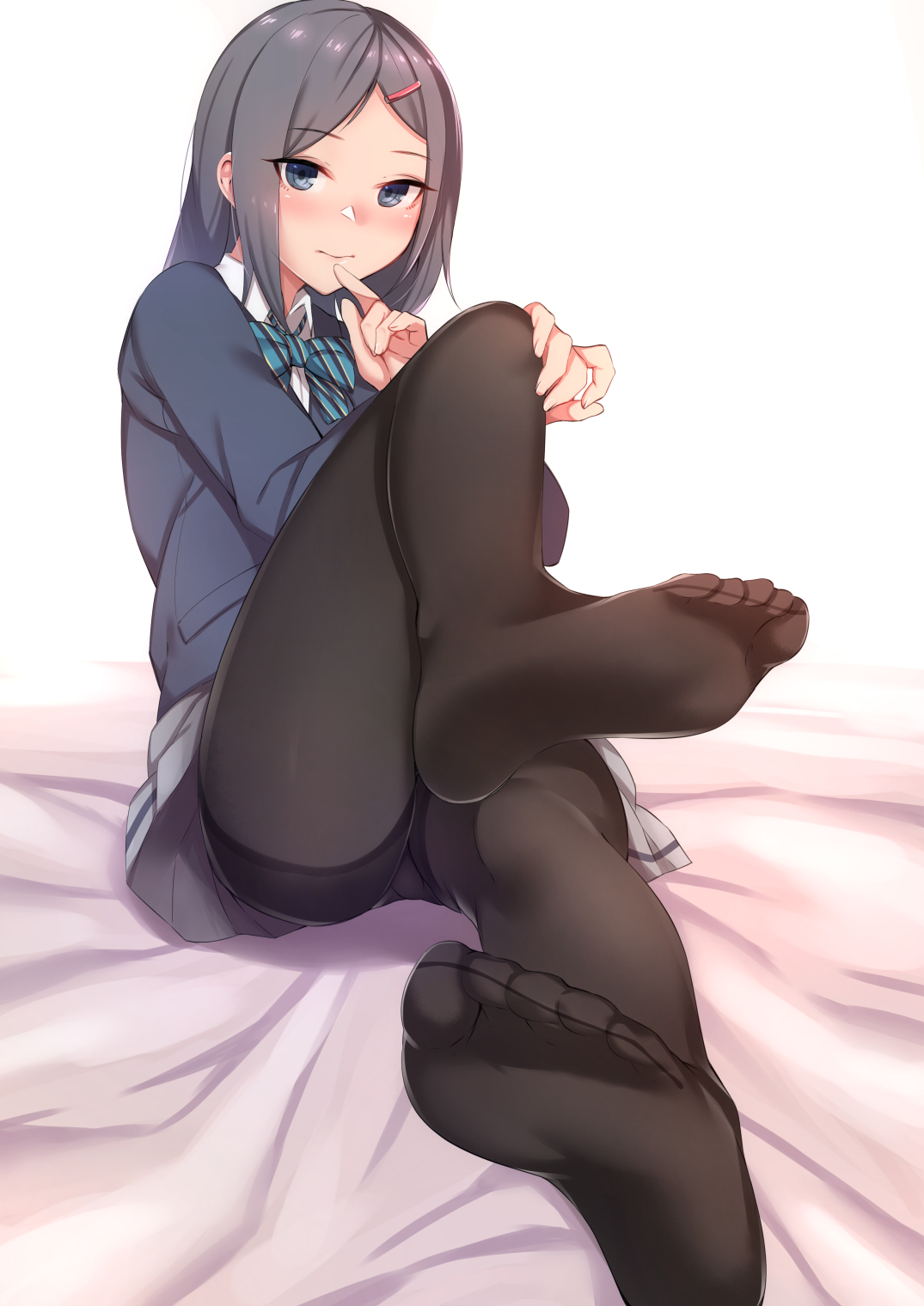 足なめ　２次 kyuuso inukami, original, bad id, bad pixiv id, highres, 1girl, 3:, ass,  black hair, black pantyhose, blazer, blue eyes, blush, bow, bowtie, feet,  female focus, finger to mouth, foot focus, hair ornament,