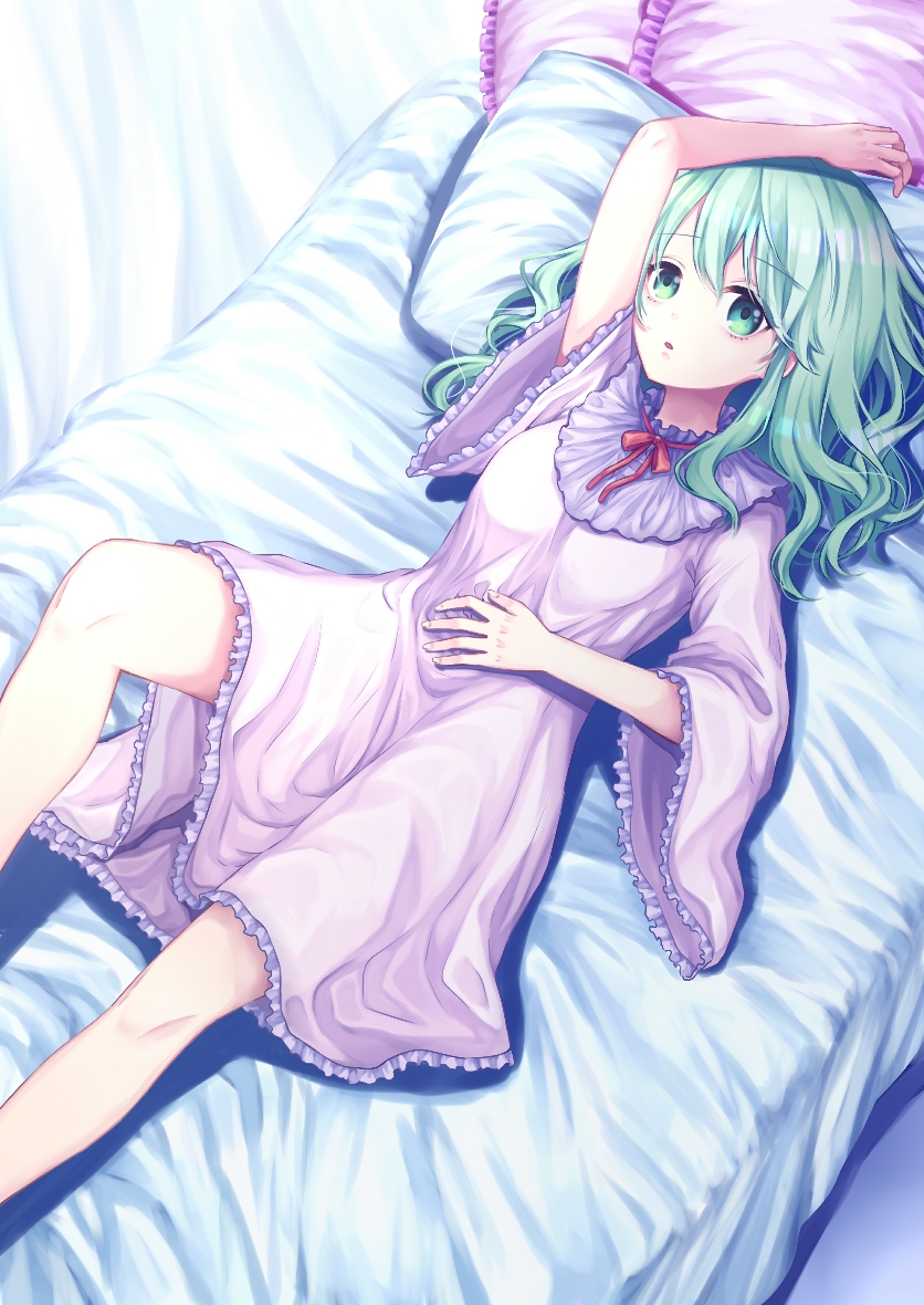 1girl alternate_costume blush commentary_request curly_hair female_focus green_eyes green_hair knee_up komeiji_koishi lingerie long_hair lying negligee on_back on_bed pink_negligee rnkgmn solo third_eye touhou underwear wide_sleeves