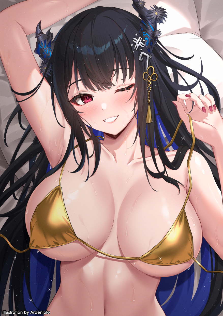 1girl ardenlolo arm_up armpits asymmetrical_horns bikini black_hair blue_hair breasts collarbone gold_bikini grin highres hololive hololive_english horns large_breasts light_particles long_hair lying mole mole_under_eye multicolored_hair navel nerissa_ravencroft on_back one_eye_closed red_eyes red_nails smile solo swimsuit two-tone_hair uneven_horns untied_bikini upper_body very_long_hair virtual_youtuber wet