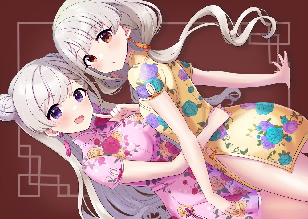 2girls :d :o braid braided_bangs brown_eyes china_dress chinese_clothes double_bun dress earrings floral_print good_twins_day grey_hair hair_bun hisakawa_hayate hisakawa_nagi hug idolmaster idolmaster_cinderella_girls idolmaster_cinderella_girls_starlight_stage jewelry long_hair low_twintails mandarin_collar multiple_girls open_mouth pink_dress purple_eyes rose_print sakura_ran side_slit smile tassel tassel_earrings twintails waist_hug wavy_hair yellow_dress