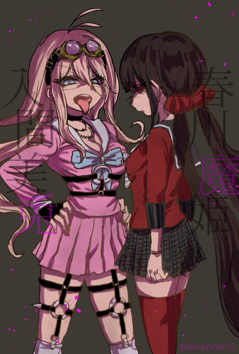 2girls anepote10 antenna_hair barbed_wire belt blonde_hair blue_eyes breasts brown_background brown_hair choker cleavage danganronpa_(series) danganronpa_v3:_killing_harmony eyelashes fingerless_gloves from_side gloves goggles goggles_on_head hair_between_eyes hair_ornament hair_scrunchie hands_on_own_hips harukawa_maki iruma_miu large_breasts long_hair long_sleeves low_twintails multiple_belts multiple_girls o-ring o-ring_belt open_mouth pink_serafuku pink_shirt red_eyes red_scrunchie red_shirt red_thighhighs sailor_collar school_uniform scrunchie serafuku shirt skirt thigh_belt thigh_strap thighhighs tongue tongue_out twintails very_long_hair zettai_ryouiki
