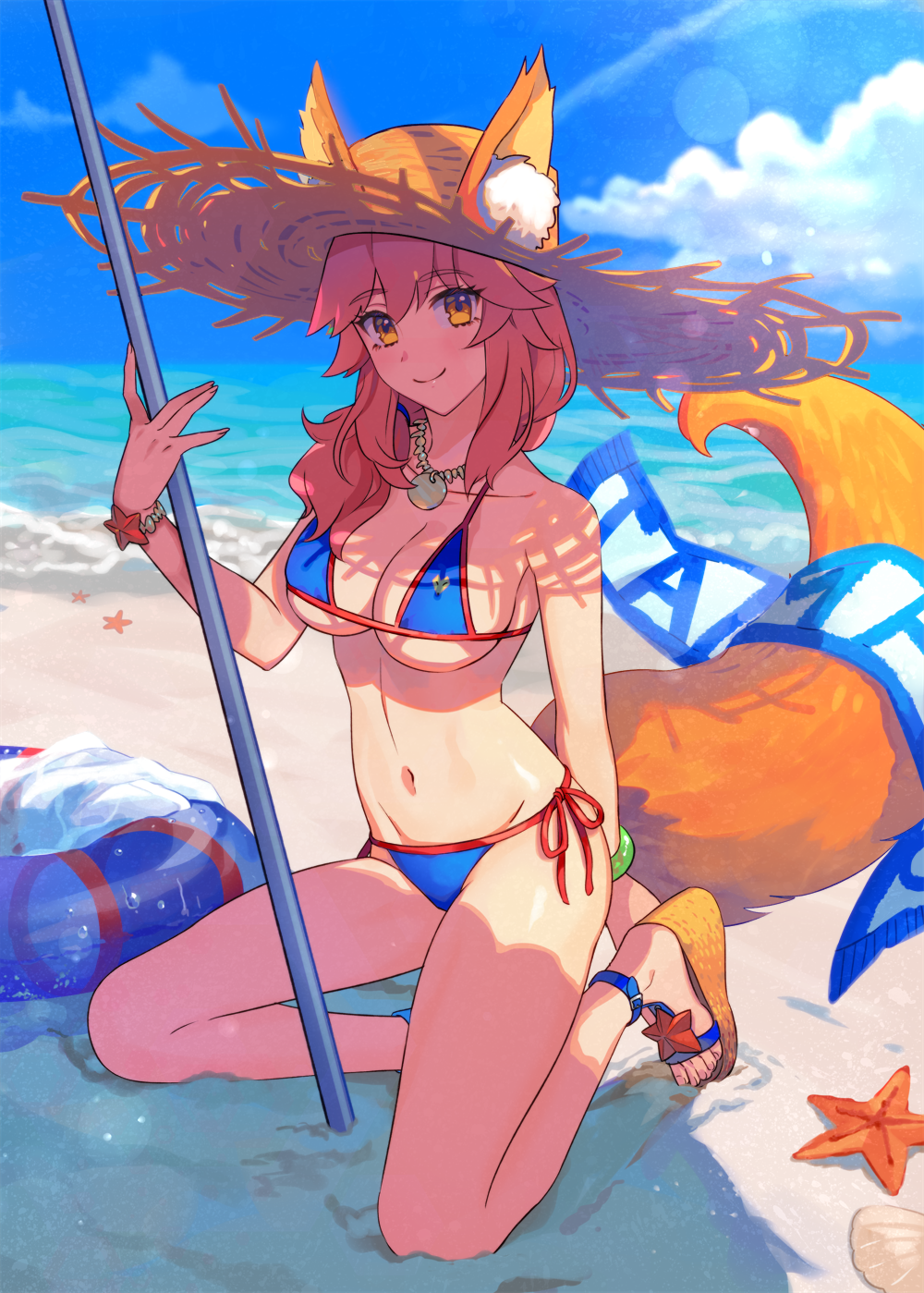 1girl animal_ears beach bikini blue_bikini blue_sky blush bracelet breasts cleavage cloud collarbone day fate/grand_order fate_(series) female_focus fox_ears fox_tail full_body hair_between_eyes halterneck hat highres jewelry kneeling lens_flare long_hair looking_at_viewer medium_breasts necklace orange_hair outdoors side-tie_bikini_bottom sideboob sky smile solo starfish straw_hat string_bikini sun_hat swimsuit tail tamamo_(fate) tamamo_no_mae_(fate/extra) tamamo_no_mae_(swimsuit_lancer)_(fate) tamamo_no_mae_(swimsuit_lancer)_(second_ascension)_(fate) underboob yellow_eyes yuura