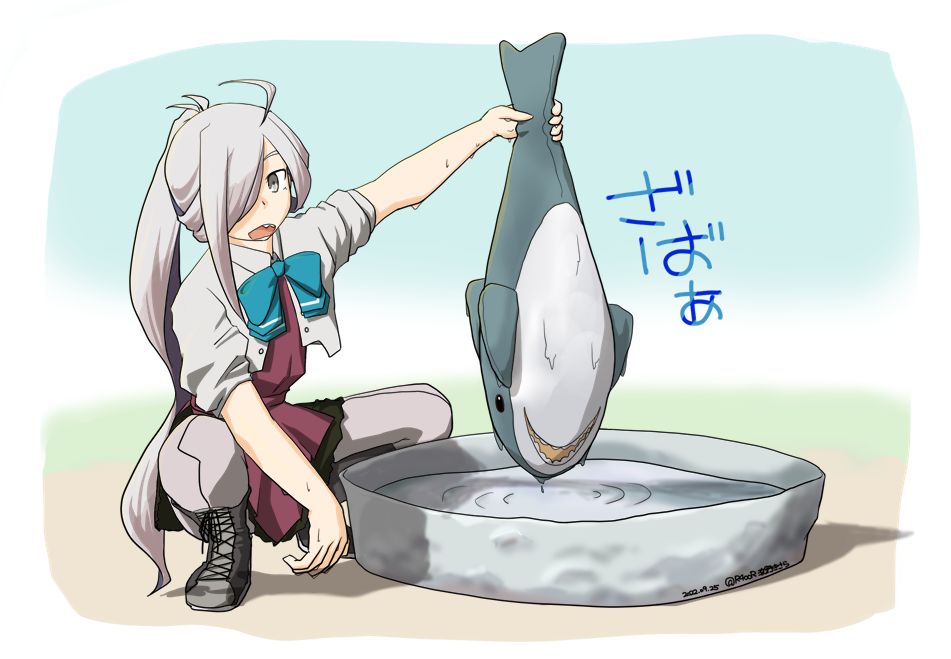 1girl ahoge aqua_bow aqua_bowtie asashimo_(kancolle) asashimo_kai_ni_(kancolle) basin blazer boots bow bowtie commentary_request dress grey_eyes grey_hair grey_thighhighs hair_over_one_eye jacket kantai_collection lace-up_boots long_hair pleated_dress ponytail purple_dress school_uniform sharp_teeth sleeves_rolled_up solo stuffed_animal stuffed_shark stuffed_toy suzushino_kisara teeth thighhighs water